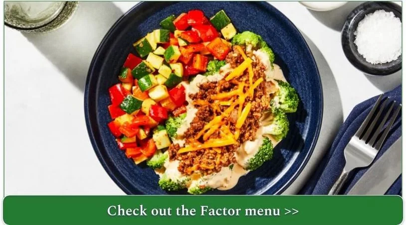 Factor's Broccoli Cheddar Ground Beef with Chili Garlic Zucchini & Red Bell Peppers