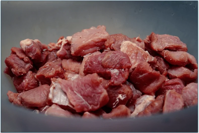 Bowl of chopped raw meat
