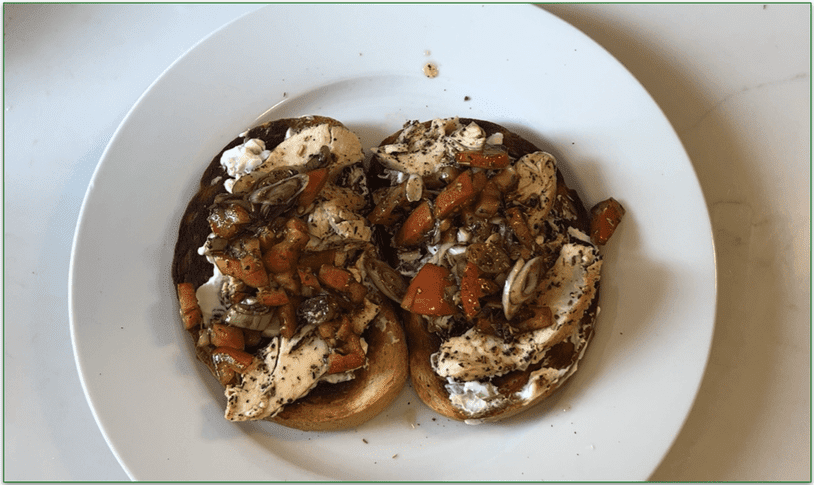HelloFresh’s Open-Faced Tuscan-Spiced Chicken Sandos
